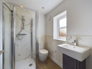 En Suite- click for photo gallery